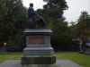 Guinness Statue in St. Stephen's Green (81728 bytes)