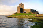 Dunguaire Castle (469564 bytes)